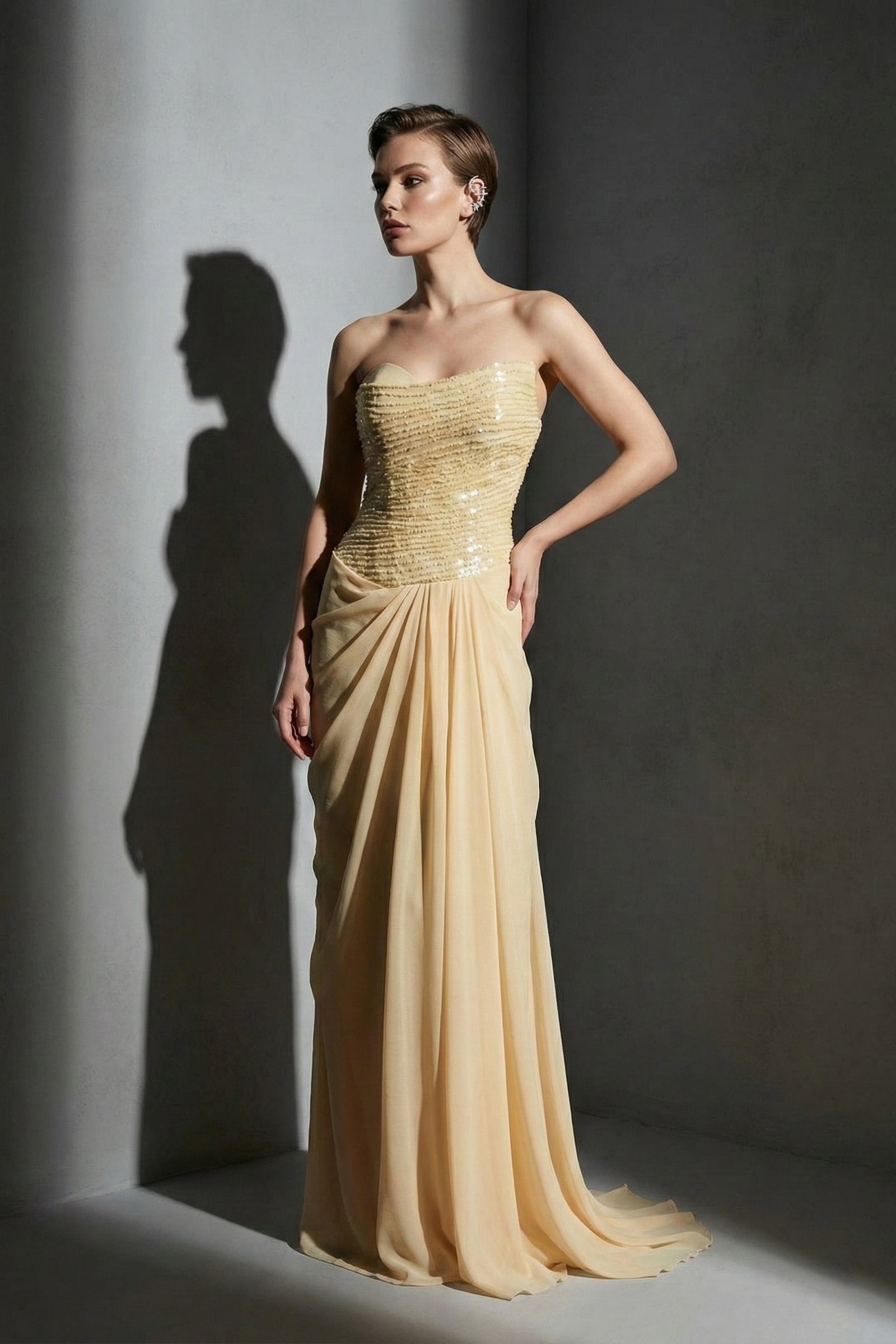 إيلي ذا ليبل E136