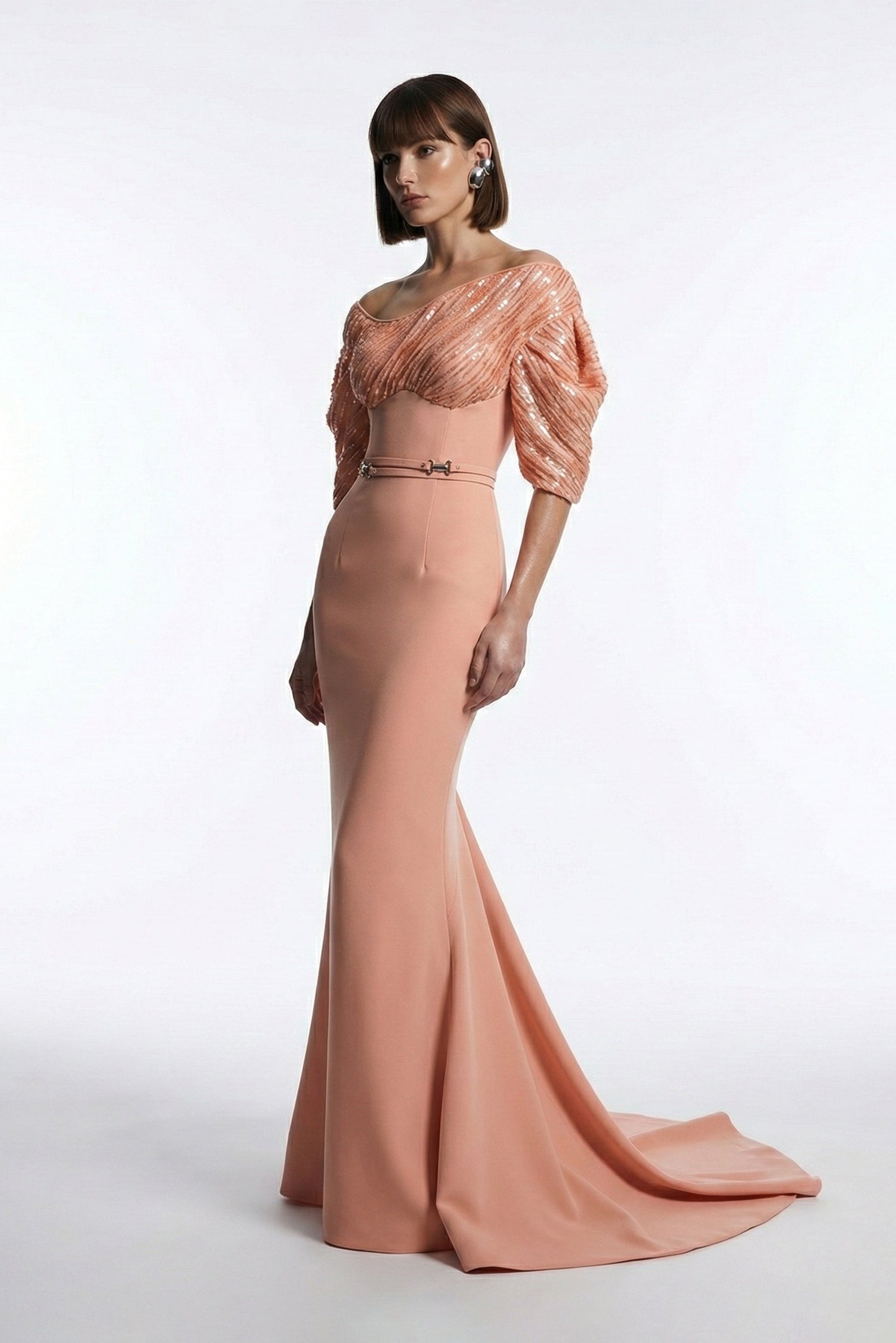 إيلي ذا ليبل E136