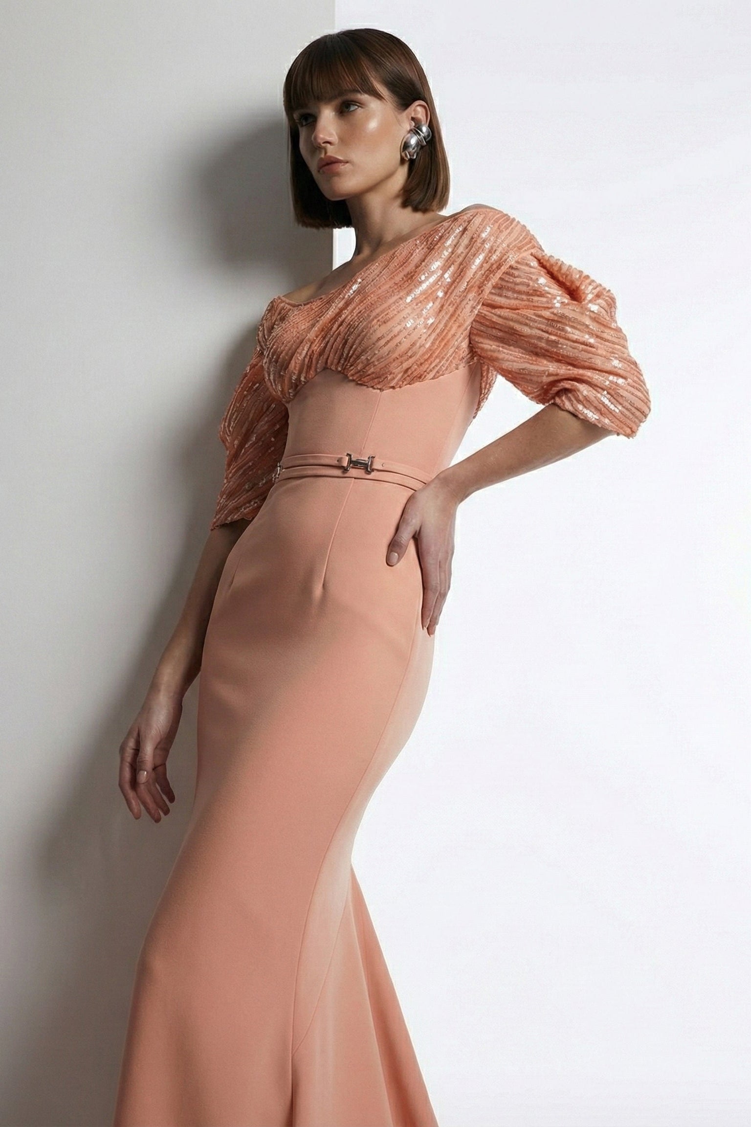 إيلي ذا ليبل E136