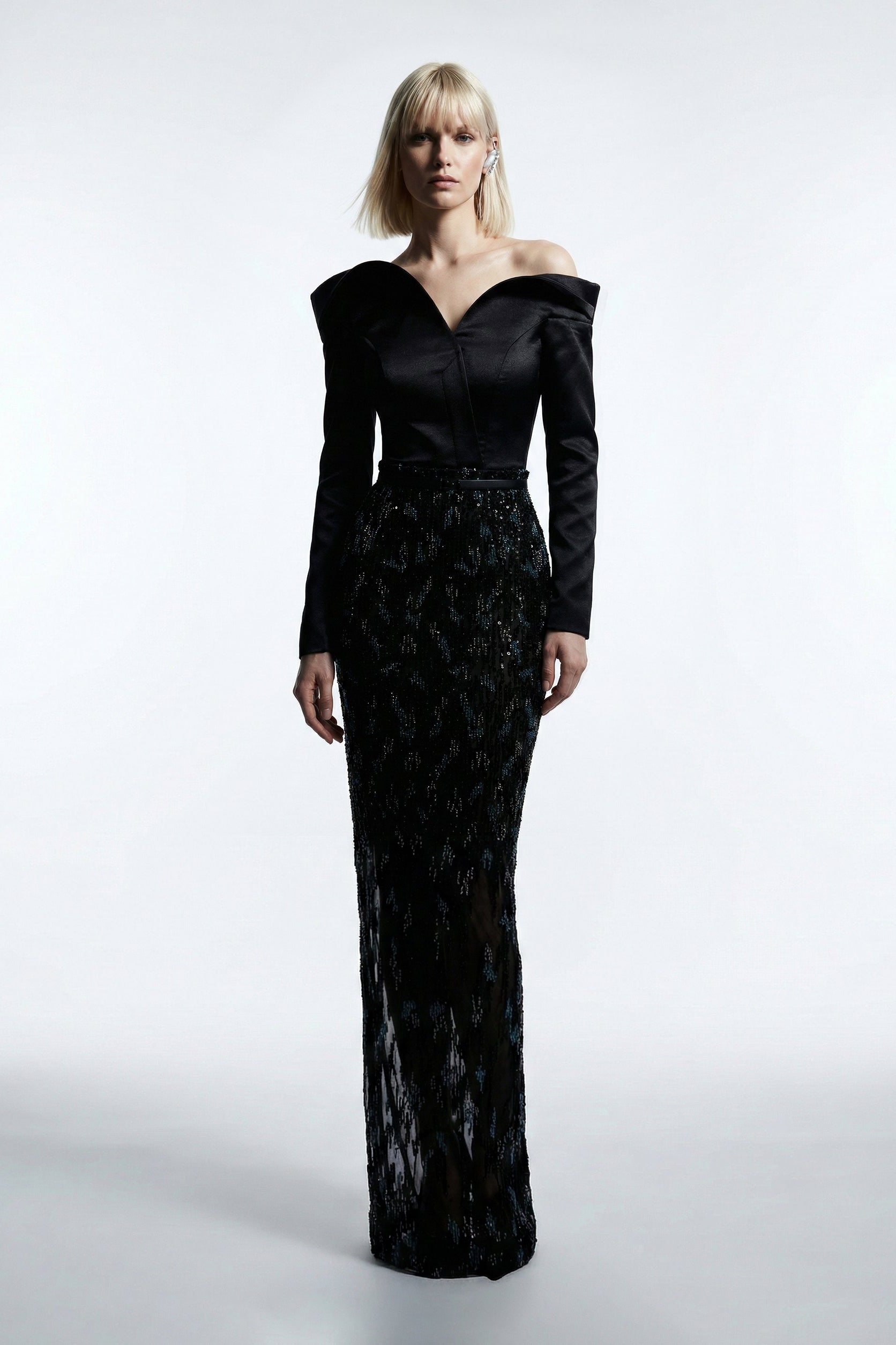 إيلي ذا ليبل E136