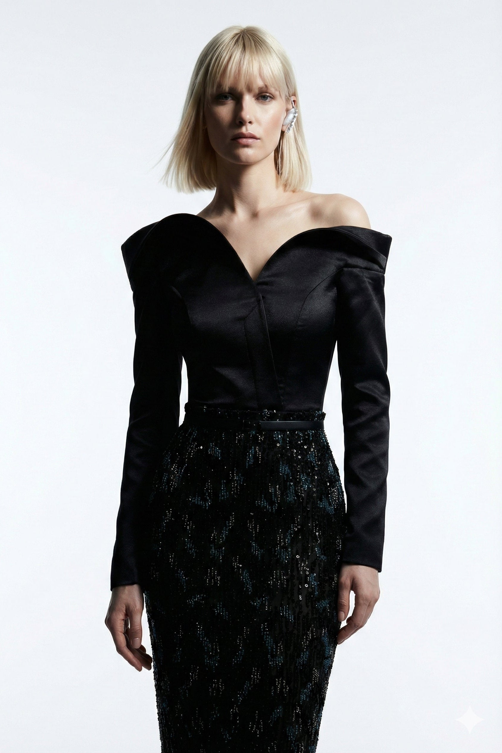 إيلي ذا ليبل E136