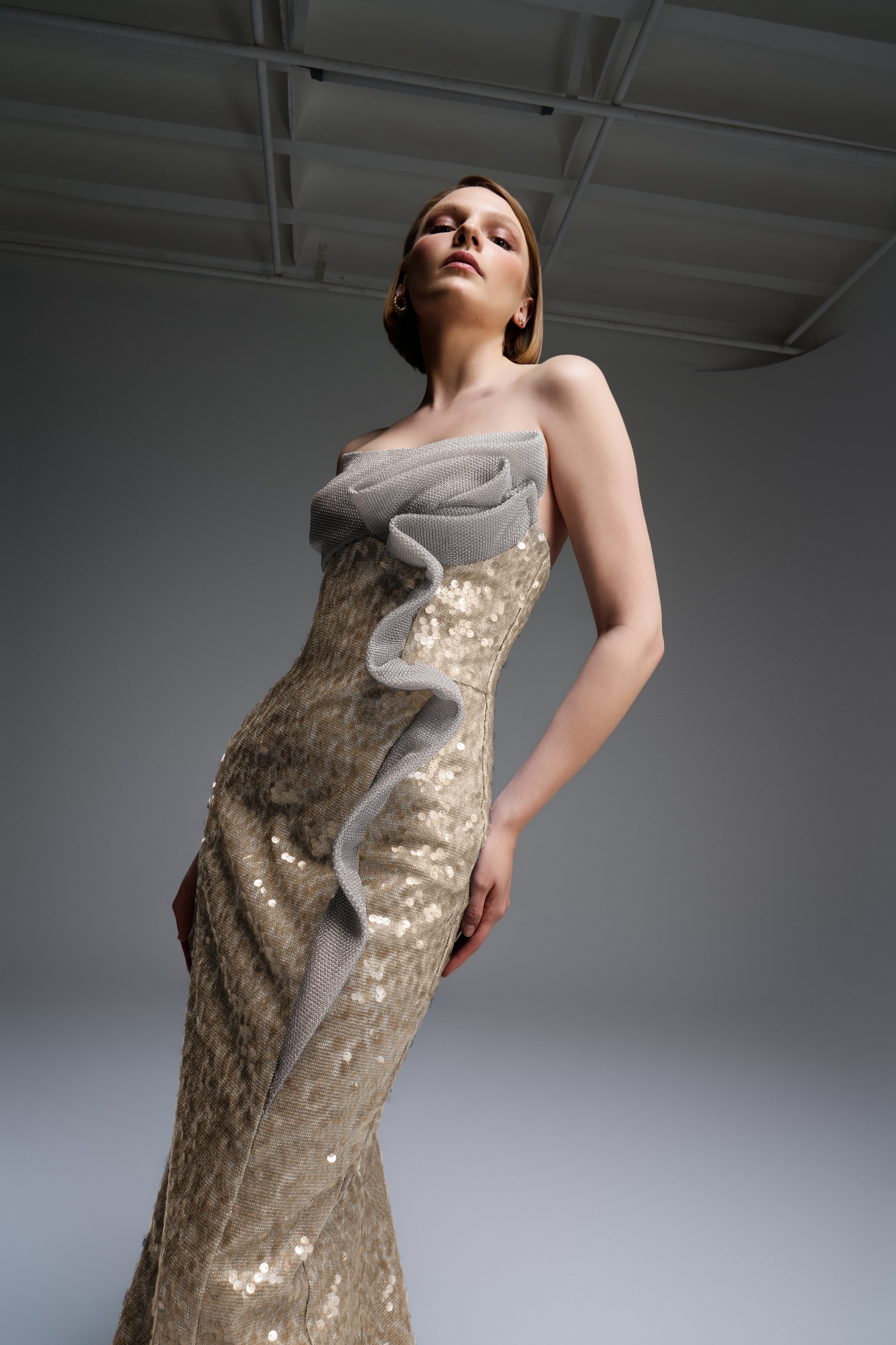 إيلي ذا لابل E105