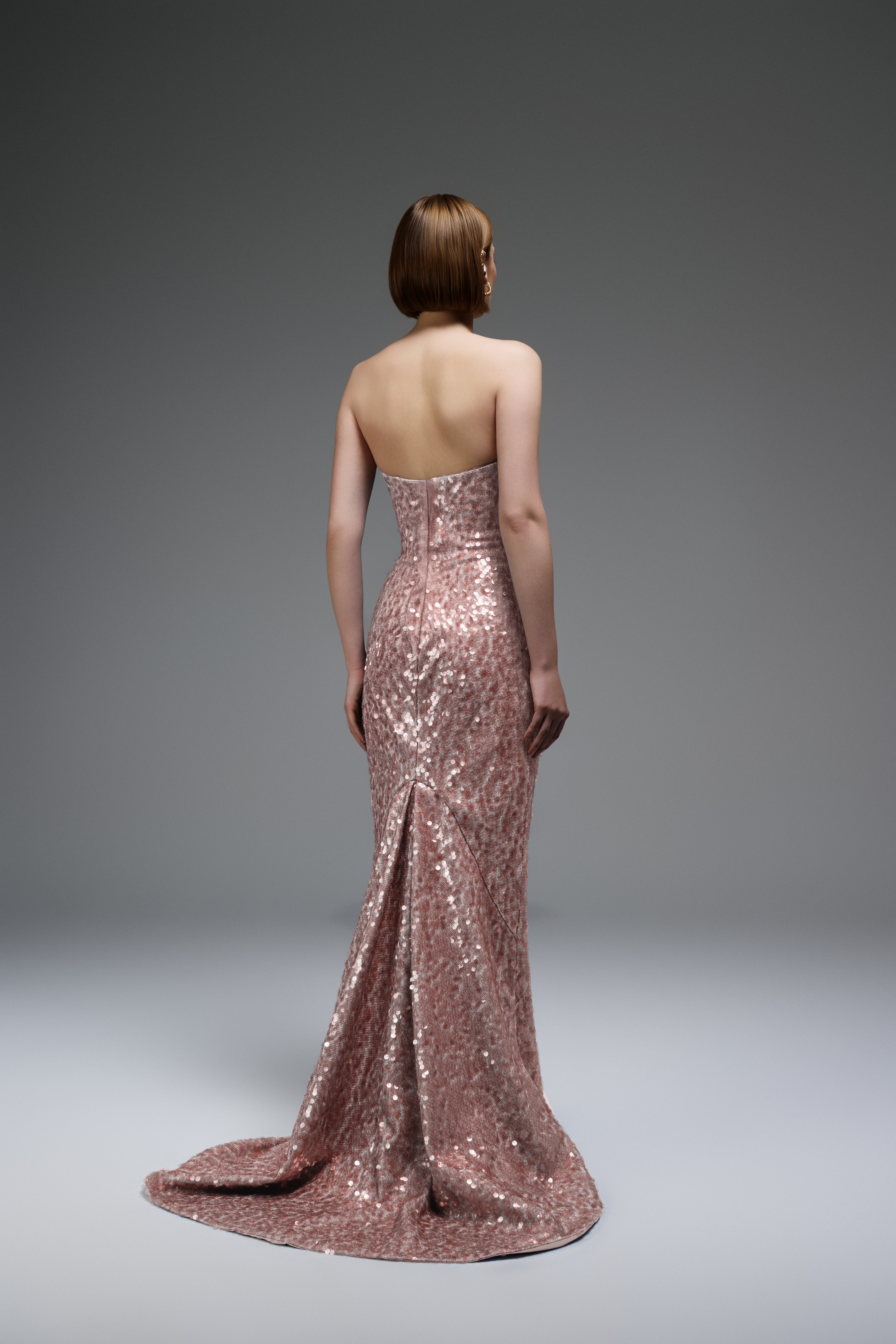 إيلي ذا لابل E105